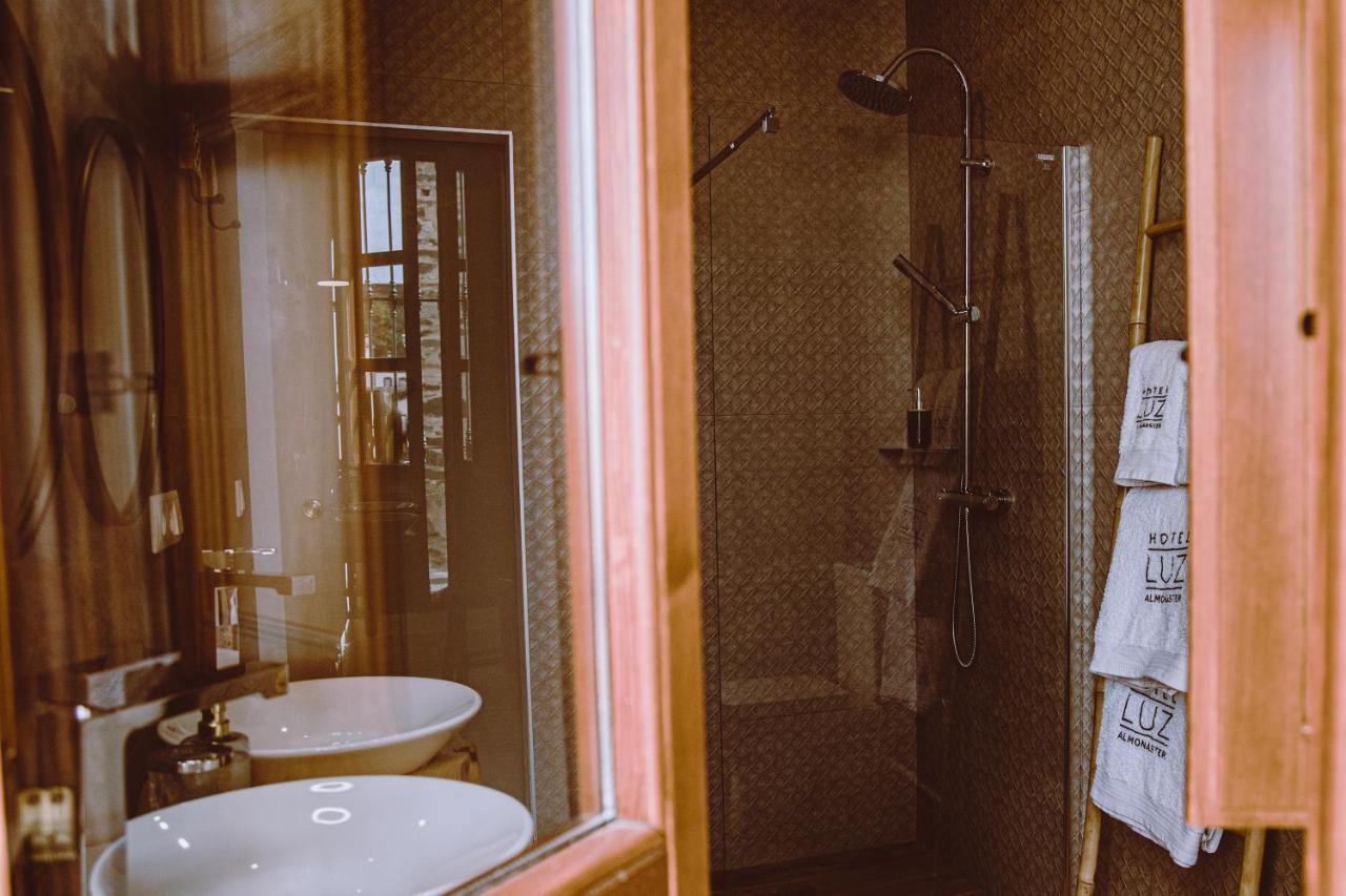 Hotel Luz Almonaster ألموناستير لا ريال المظهر الخارجي الصورة